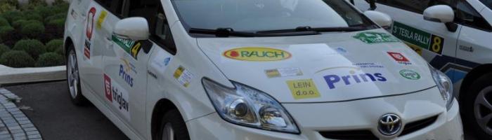 Prins avtoplin na Tesla rally