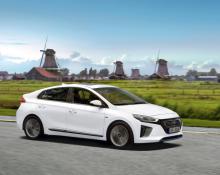 Hyundai Ioniq hybrid na avtoplin