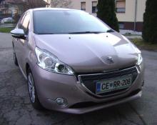 Peugeot 208 na avtoplin