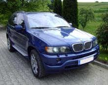 BMW X5 - V8